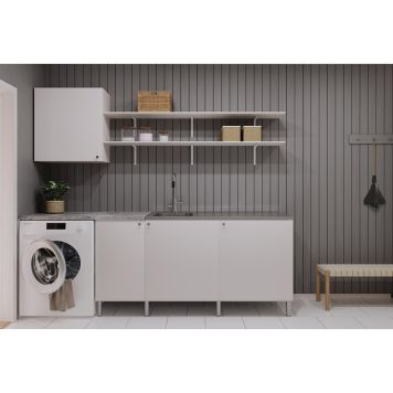 VASKEROMSPAKKE CAMARGUE VIKA MED HYLLER & VASKEBENK