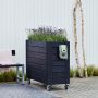 BLOMSTERKASSE PLUS CUBIC INKL HJUL 120X50X95CM SVART